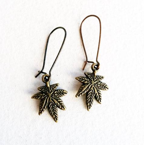 Simple Weed Earring - Bronze